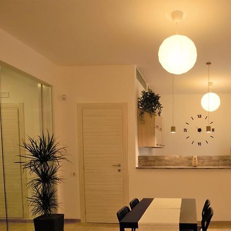 Phalanthos Taranto Bed & Breakfast Exterior photo